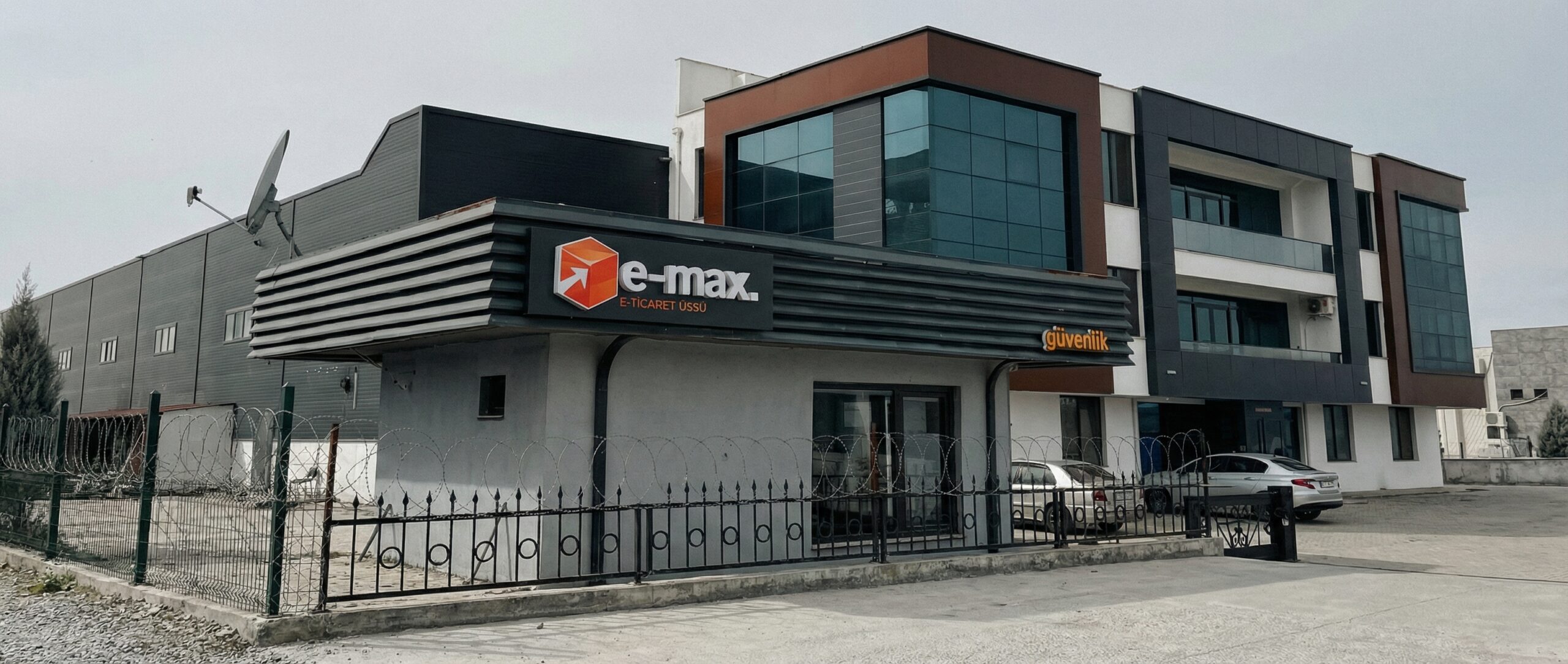 E-MAX Fulfillment Merkezi - Eskişehir